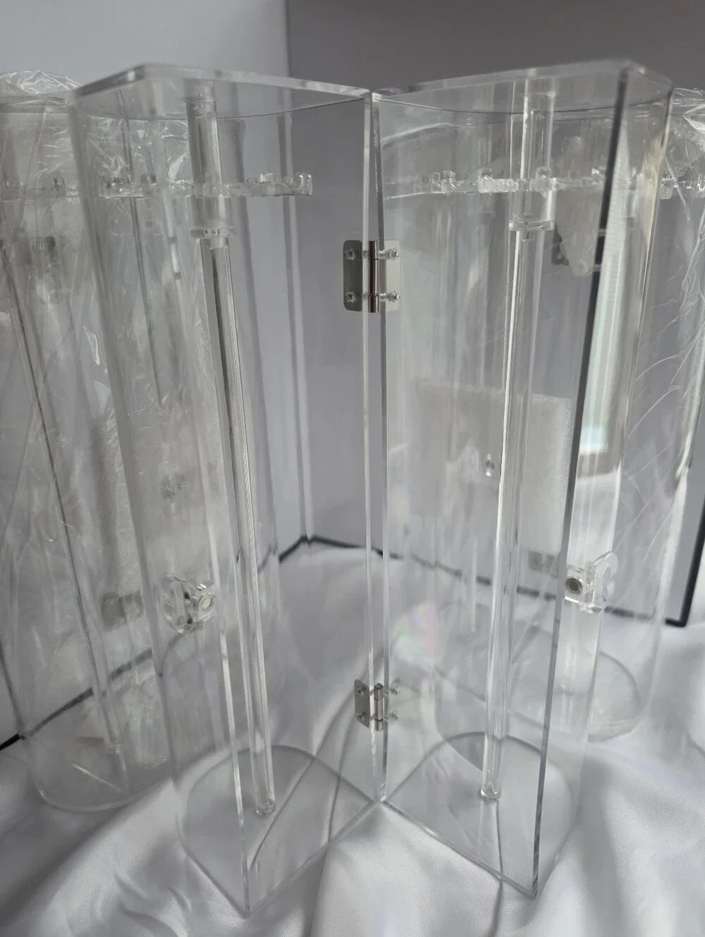 Clear Acrylic Rotating Necklace Organizer
